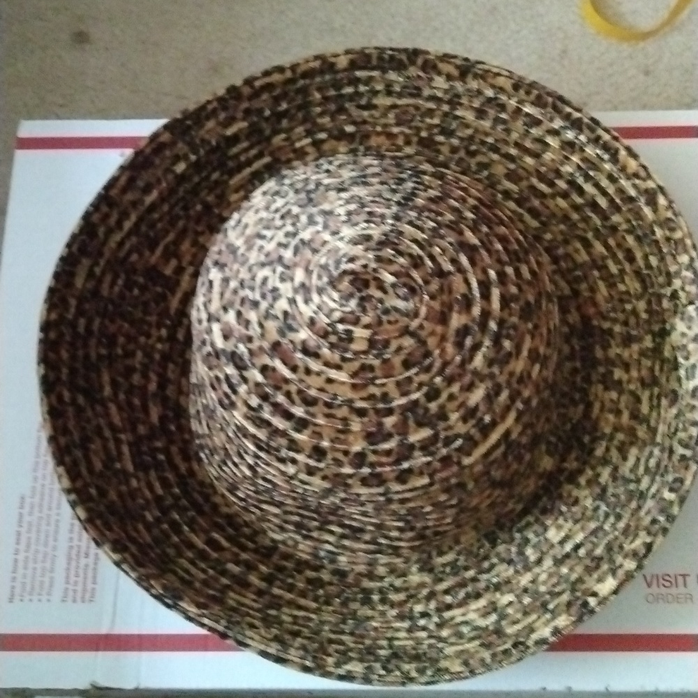 Scala Leopard Velvet(Winter,Spring, Fall) Print Ha - image 6